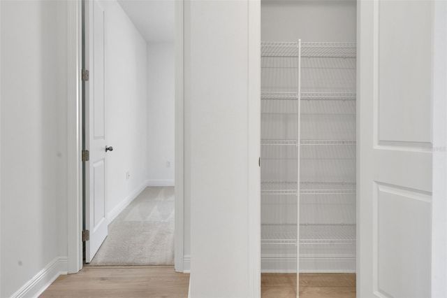 1018 SWAMP CHESTNUT LOOP, Lady Lake, FL 32159