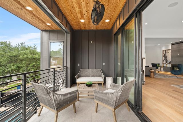 2208 Montclaire ST, Austin, TX 78704