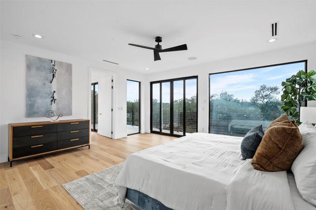 2208 Montclaire ST, Austin, TX 78704