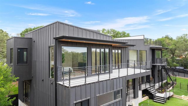 2208 Montclaire ST, Austin, TX 78704