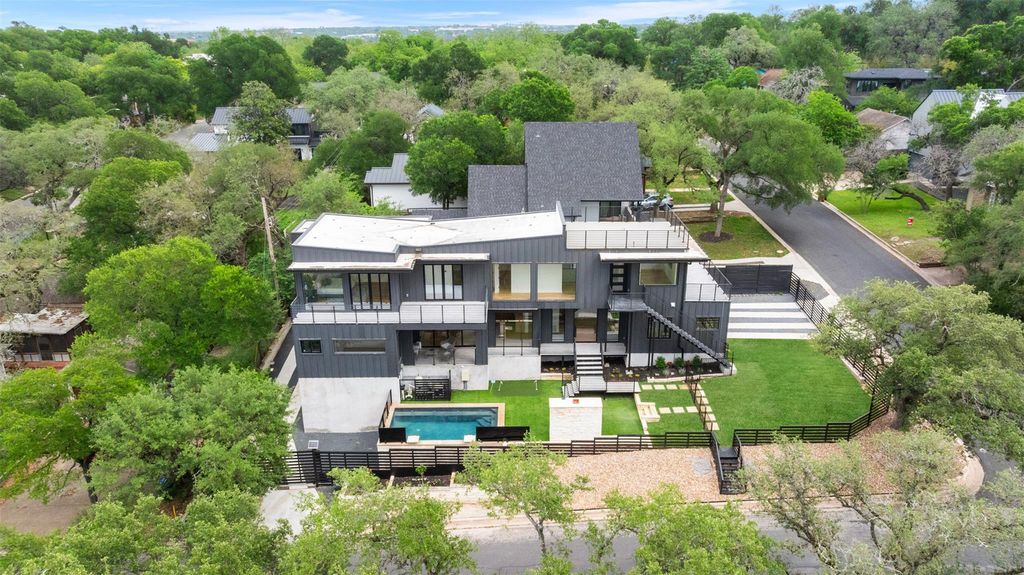 2208 Montclaire ST, Austin, TX 78704