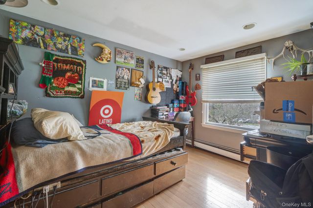 6 Strawberry Hill Lane, West Nyack, NY 10994