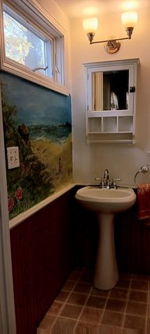 58 Oak St, Boston, MA 02136