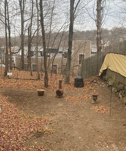 58 Oak St, Boston, MA 02136