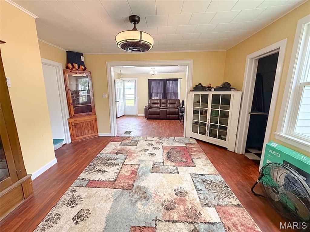 Image 6 of property listing at 211 Blue Street, Milton, IL 62352