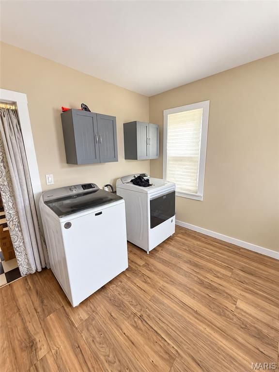 Image 7 of property listing at 211 Blue Street, Milton, IL 62352