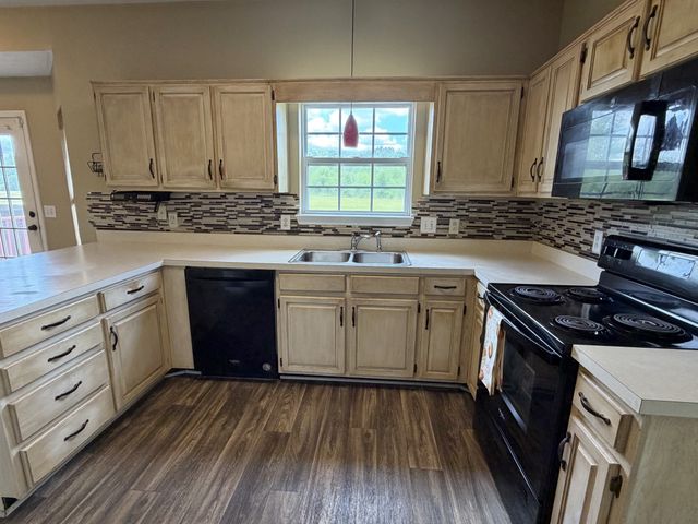 1228 Bending Creek Dr, Antioch, TN 37013