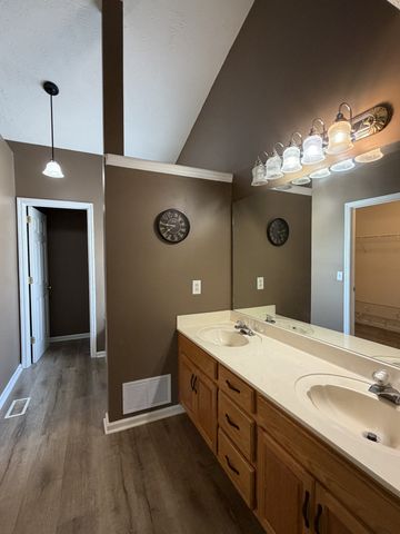 1228 Bending Creek Dr, Antioch, TN 37013