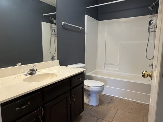 1228 Bending Creek Dr, Antioch, TN 37013