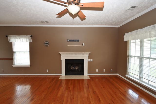 1228 Bending Creek Dr, Antioch, TN 37013