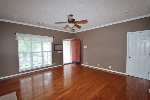 1228 Bending Creek Dr, Antioch, TN 37013