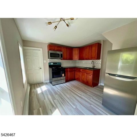 116 E Federal St, Burlington City, NJ 08016