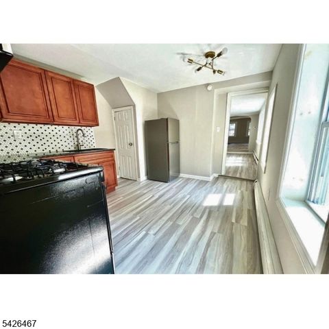 116 E Federal St, Burlington City, NJ 08016