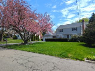 28 Deerfield Drive, Trumbull, CT 06611