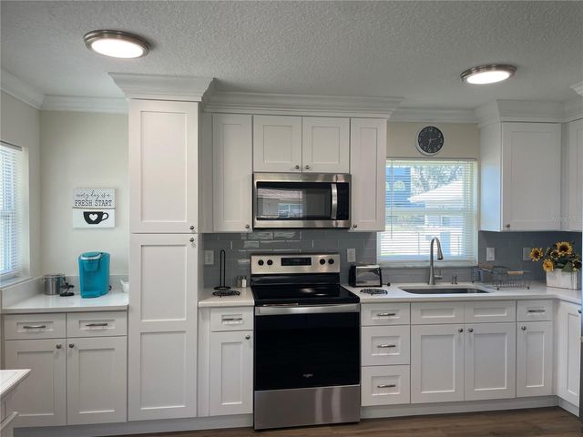 16931 FRANKLIN AVENUE, Montverde, FL 34756