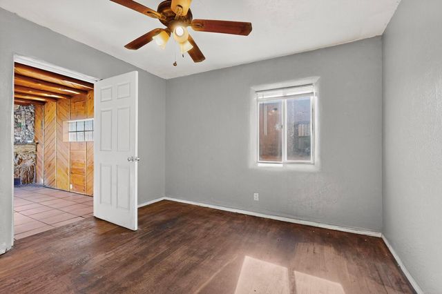 424 Grove Street NE, Albuquerque, NM 87108