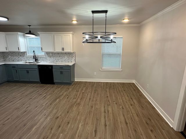 1606 Cherry Avenue, Corsicana, TX 75110