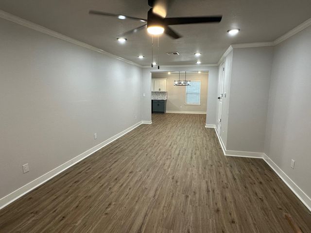 1606 Cherry Avenue, Corsicana, TX 75110