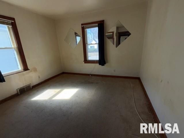 2216 S 13TH Street, Springfield, IL 62703