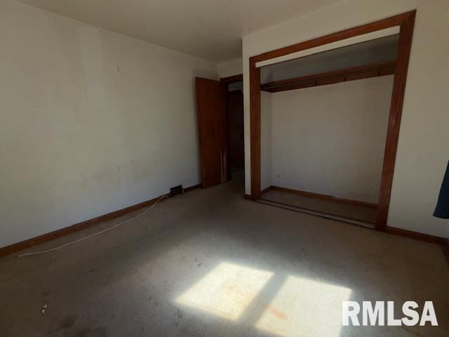 2216 S 13TH Street, Springfield, IL 62703