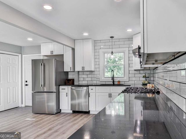 5205 Silhouette Lane SW, Mableton, GA 30126