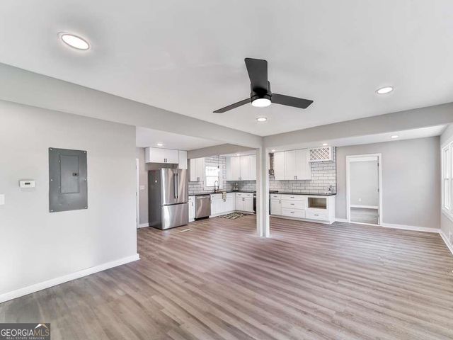 5205 Silhouette Lane SW, Mableton, GA 30126