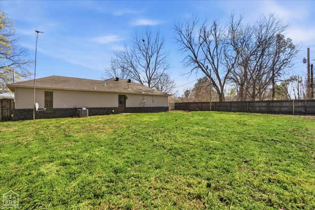 713 Edgerton Avenue, Trumann, AR 72472