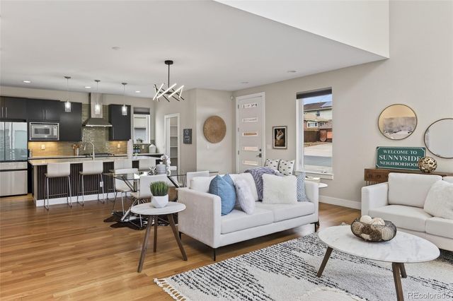 2738 W 43rd Avenue, Denver, CO 80211