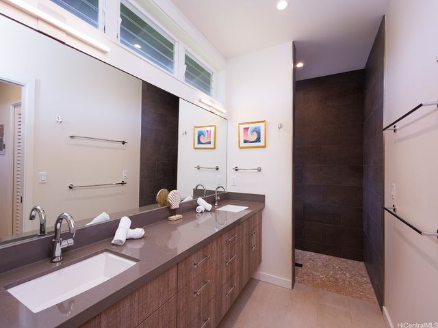 59-188 Kamehameha Highway, Haleiwa, HI 96712