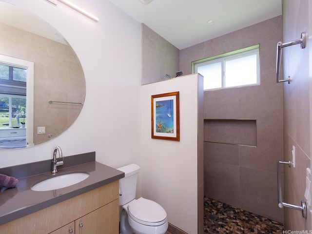 59-188 Kamehameha Highway, Haleiwa, HI 96712