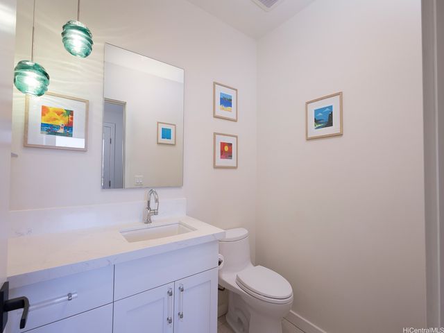 59-188 Kamehameha Highway, Haleiwa, HI 96712