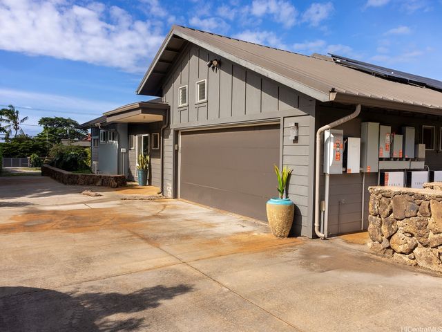 59-188 Kamehameha Highway, Haleiwa, HI 96712