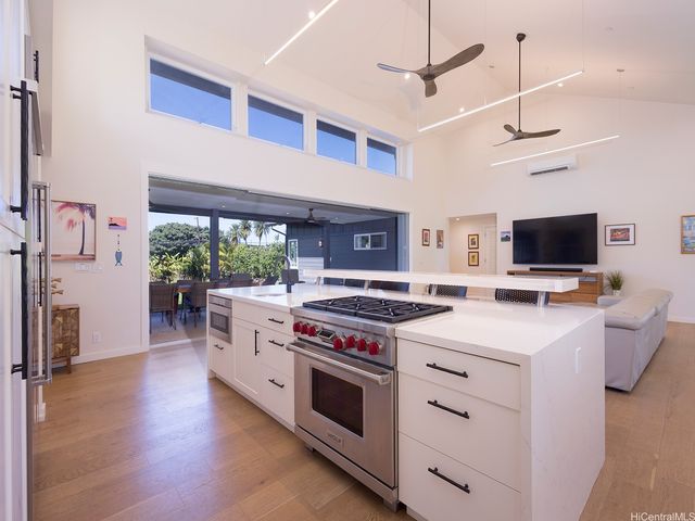 59-188 Kamehameha Highway, Haleiwa, HI 96712