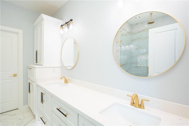 2305 N Venice Avenue, Edinburg, TX 78542