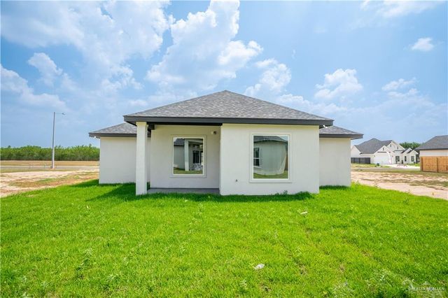 2305 N Venice Avenue, Edinburg, TX 78542