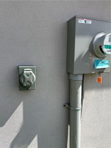 2305 N Venice Avenue, Edinburg, TX 78542