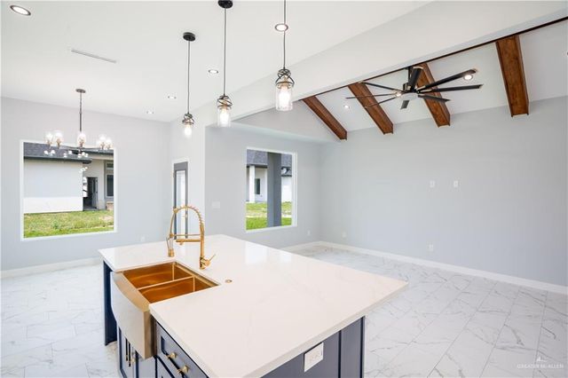 2305 N Venice Avenue, Edinburg, TX 78542