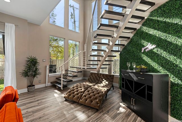 327 Jackson, San Antonio, TX 78212