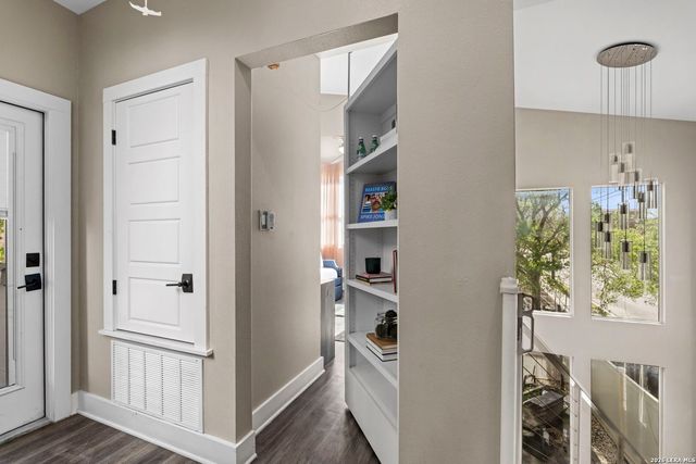 327 Jackson, San Antonio, TX 78212