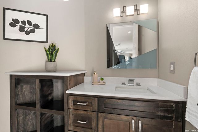 327 Jackson, San Antonio, TX 78212