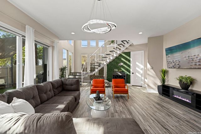 327 Jackson, San Antonio, TX 78212