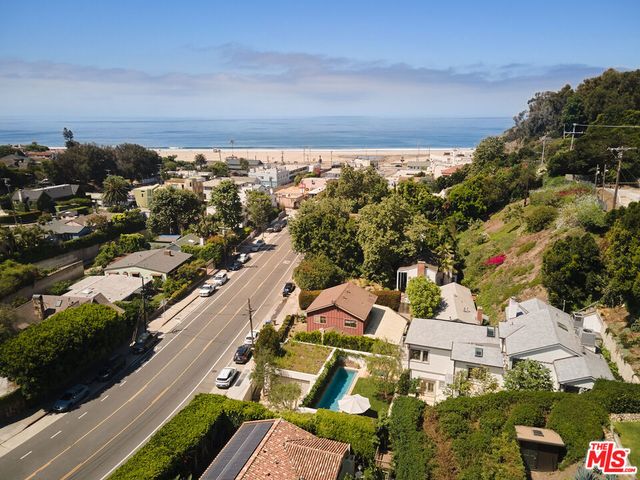 239 W Channel Road, Santa Monica, CA 90402