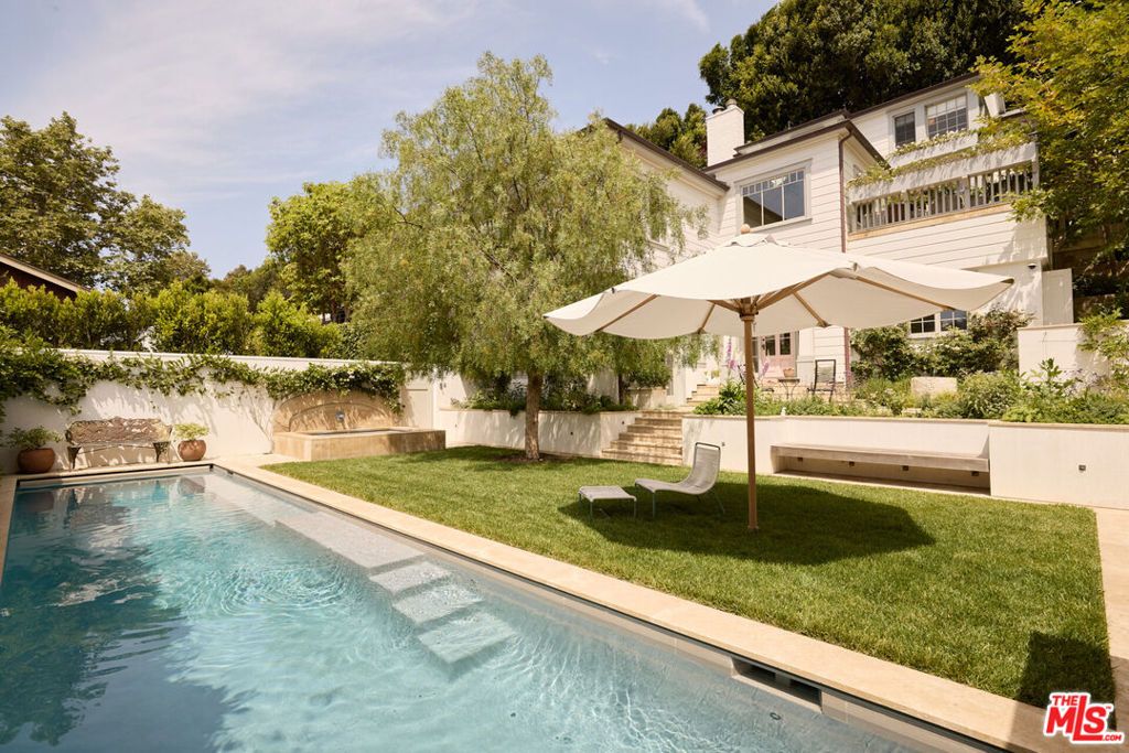 239 W Channel Road, Santa Monica, CA 90402