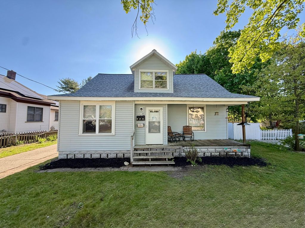 2130 Bourdon Street, Muskegon, MI 49441