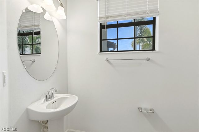 14089 Pine Lodge LN, Fort Myers, FL 33913