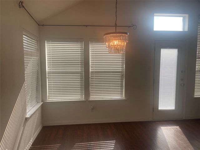 1825 Kingsbrook Trail, Fort Worth, TX 76120