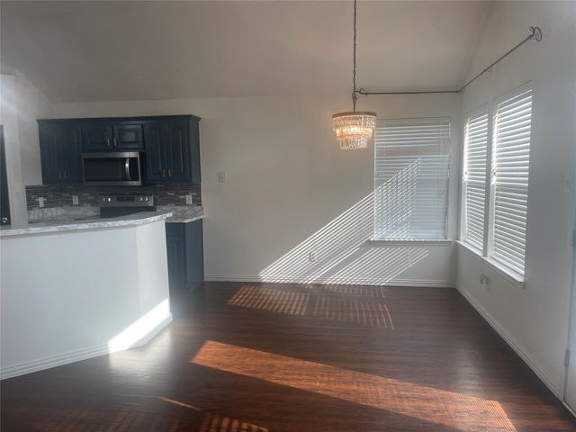 1825 Kingsbrook Trail, Fort Worth, TX 76120