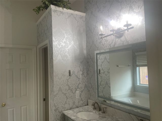 1825 Kingsbrook Trail, Fort Worth, TX 76120