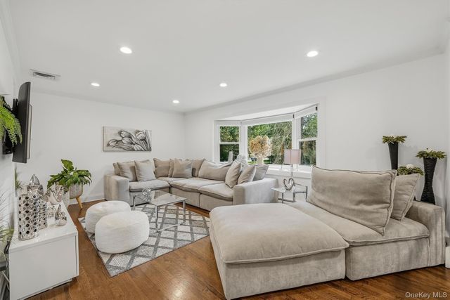 104 S Airmont Road, Suffern, NY 10901