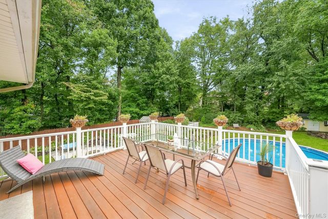 104 S Airmont Road, Suffern, NY 10901
